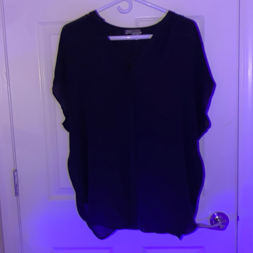 size: medium brand: Vince color: black